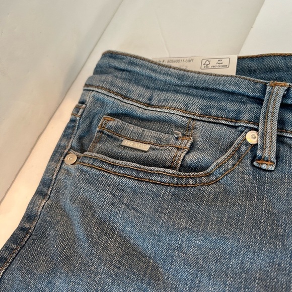 NWT Nine West Chrystie Capri Jeans - Picture 3 of 8